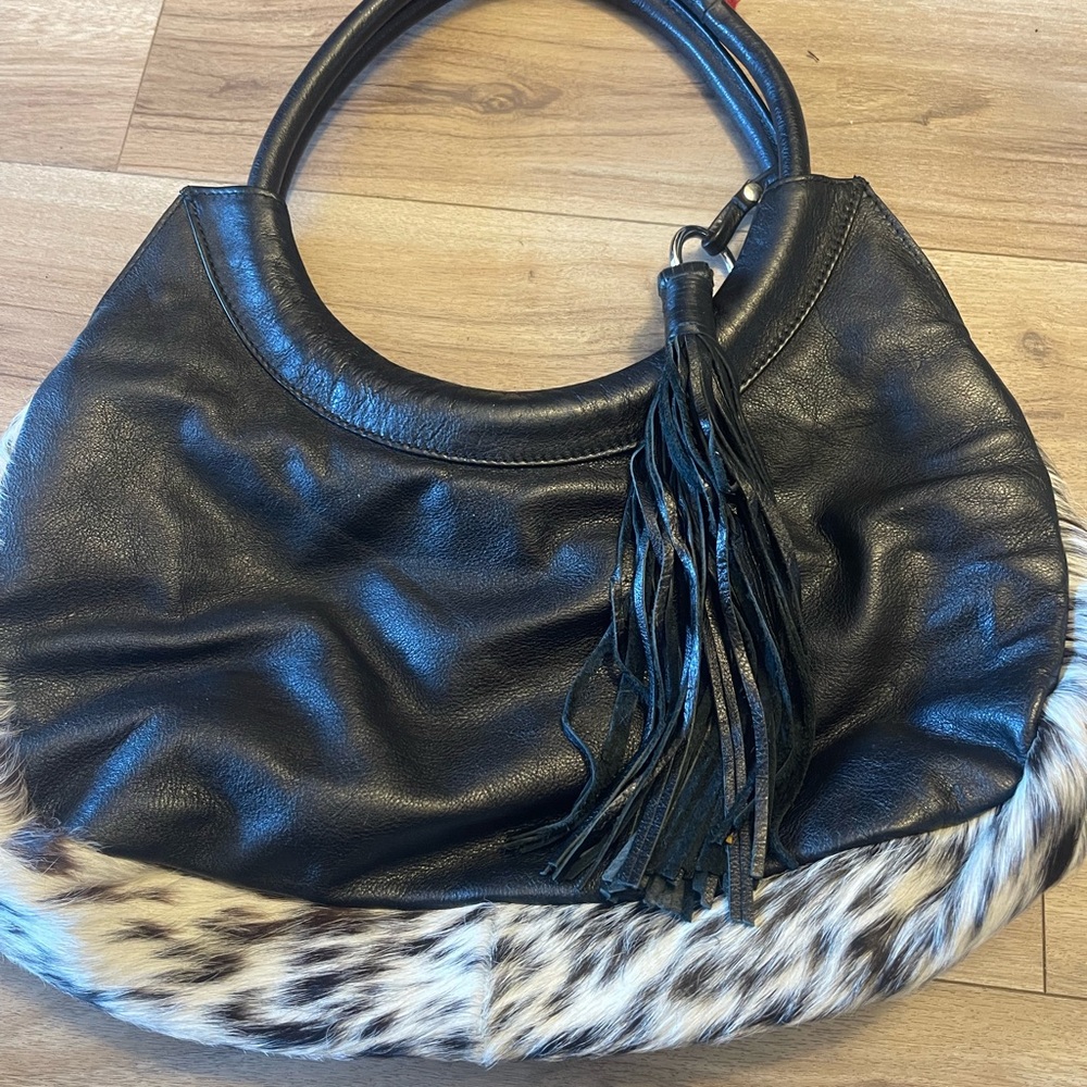 Elegant Black and Animal Print Women's Bag